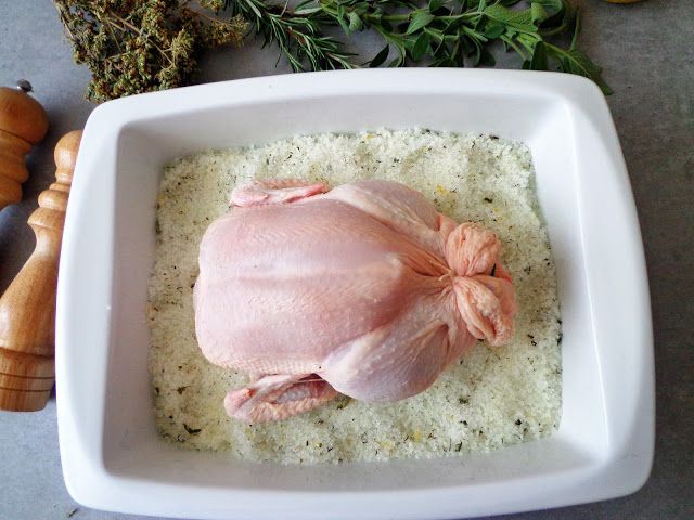 Przepis na kurczaka pieczonego w soli