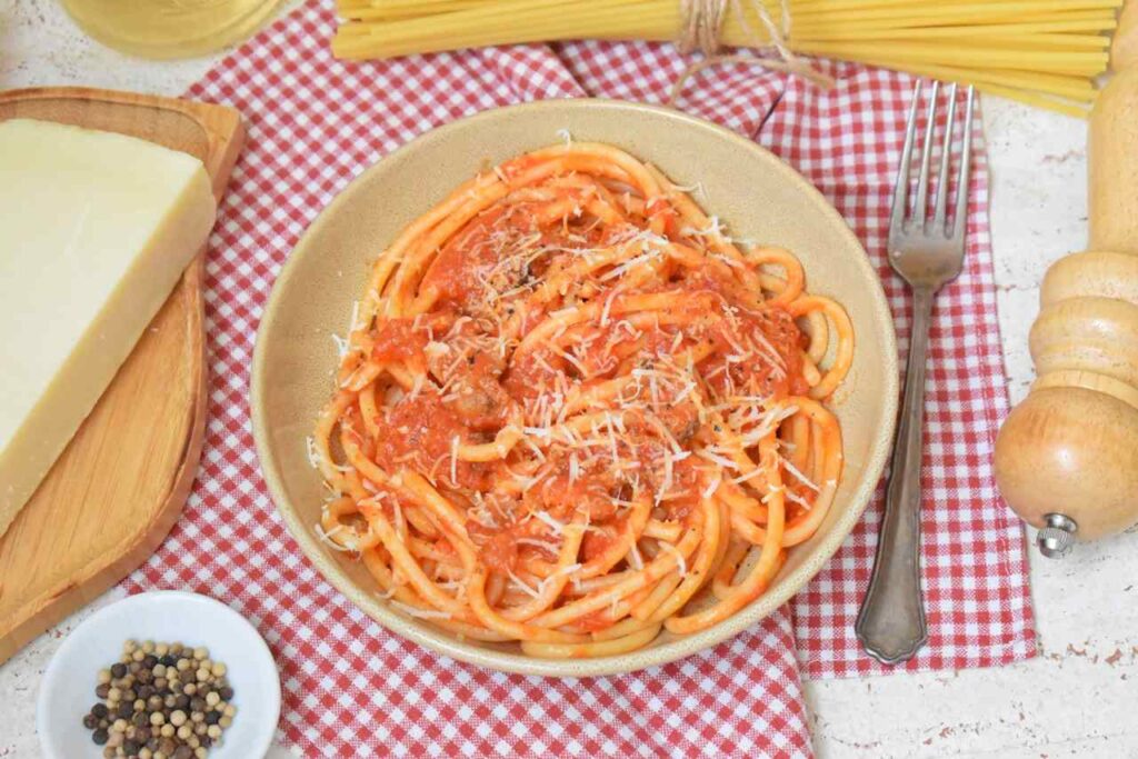 Przepis na wloska spaghetti amatriciana