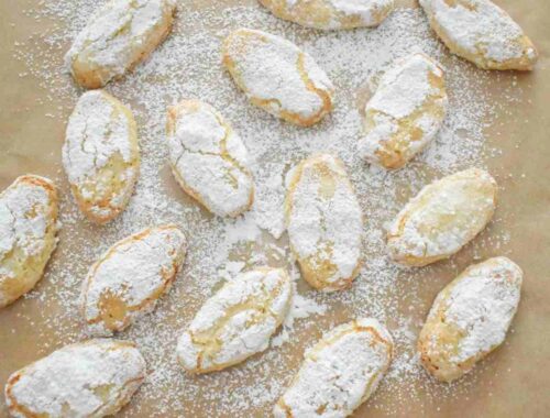 Włoskie ciasteczka marcepanowe "Ricciarelli"