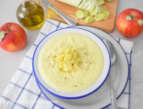 Zupa porowa z ziemniakami i jabłkami