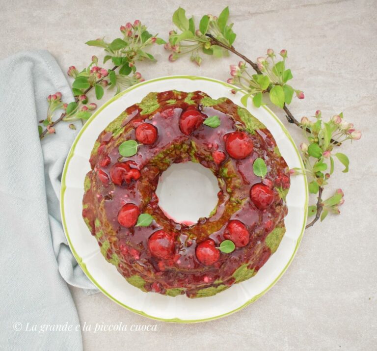 Babka wielkanocna ze szpinakiem