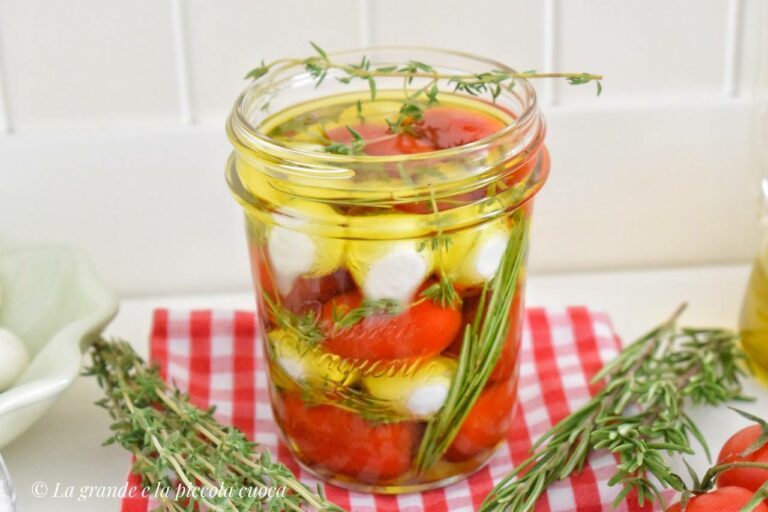 Mozzarella marynowana w oliwie i ziołach