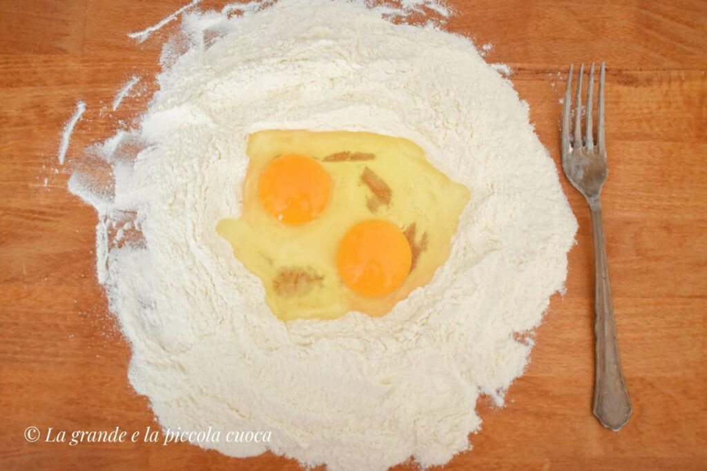 Makaron domowy z jajkami