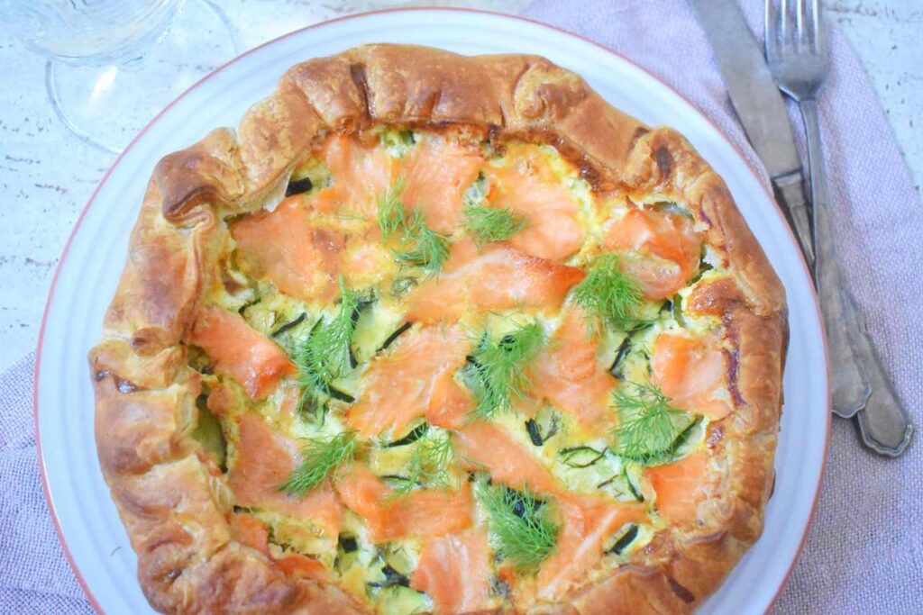 Tarta na francuskim ciescie z cukinia
