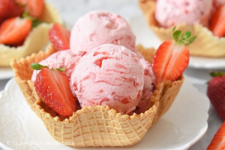 Przepis na domowe lody z truskawkami