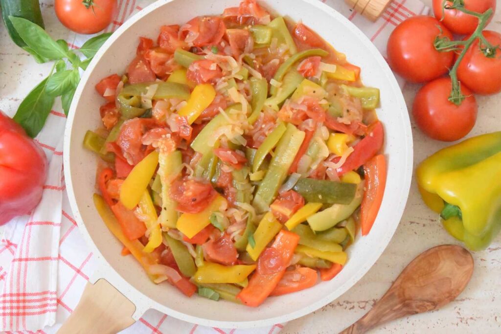 Sos warzywny peperonata z pomidorami