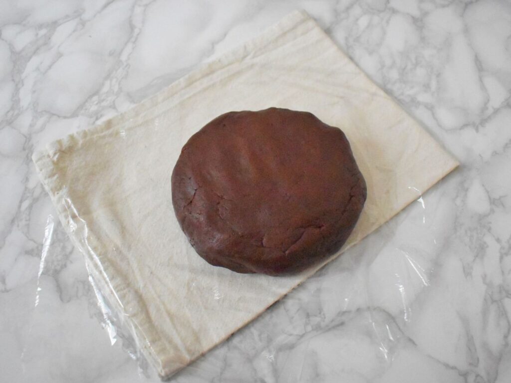 Przepis na kruche ciasto kakaowe