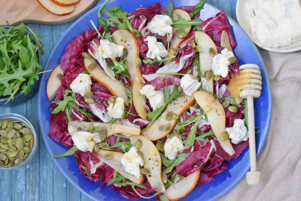 Przepis na prosta salatke z cykoria radicchio