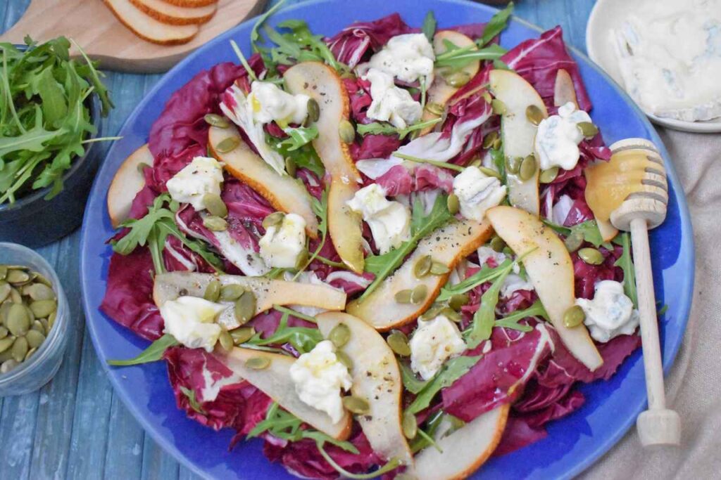 Salatka z gorgonzola i radicchio