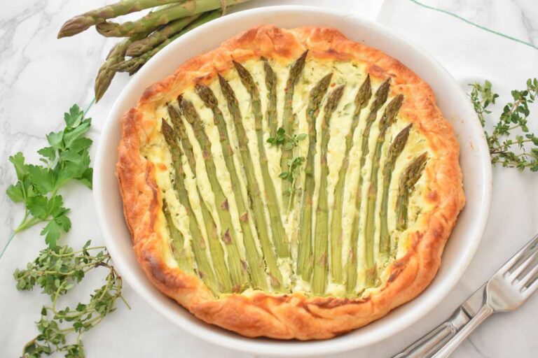 Przepis na wytrawna tarte ze szparagami