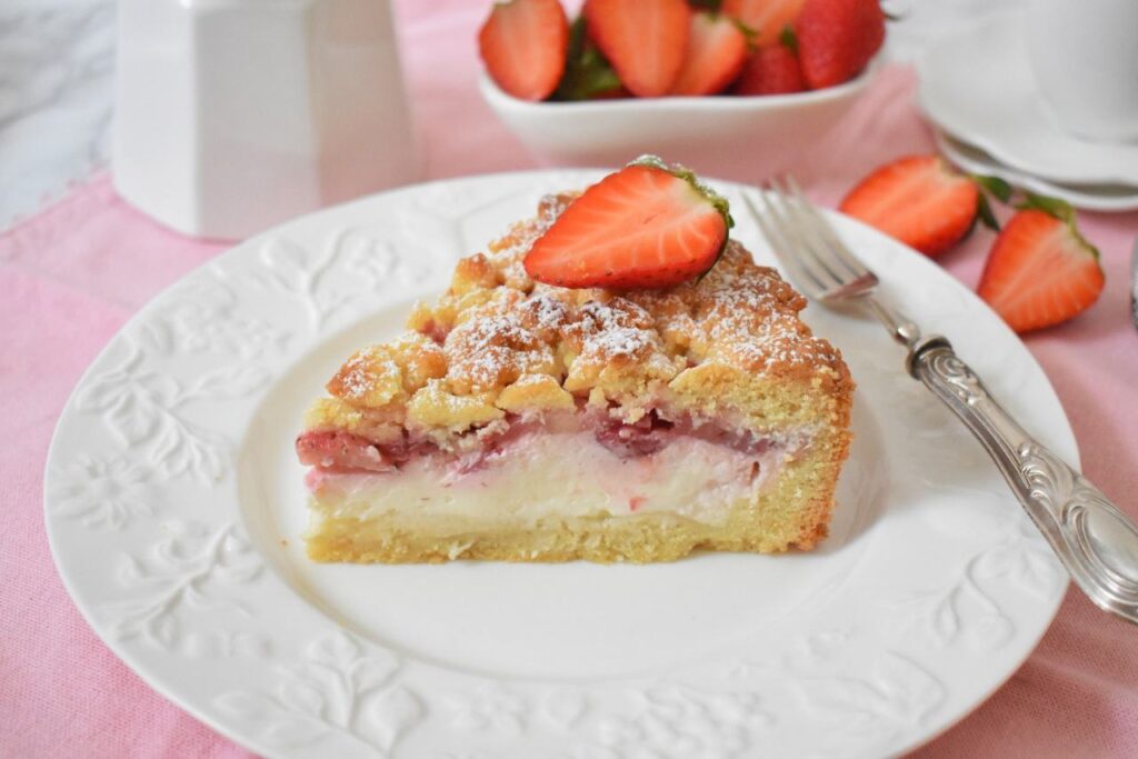 Krucha tarta sbriciolata z truskawkami
