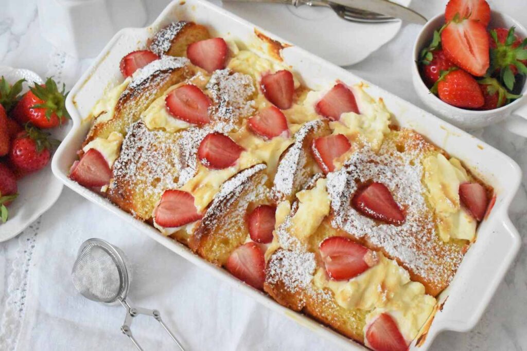 Przepis na zapiekany chleb z jajkami