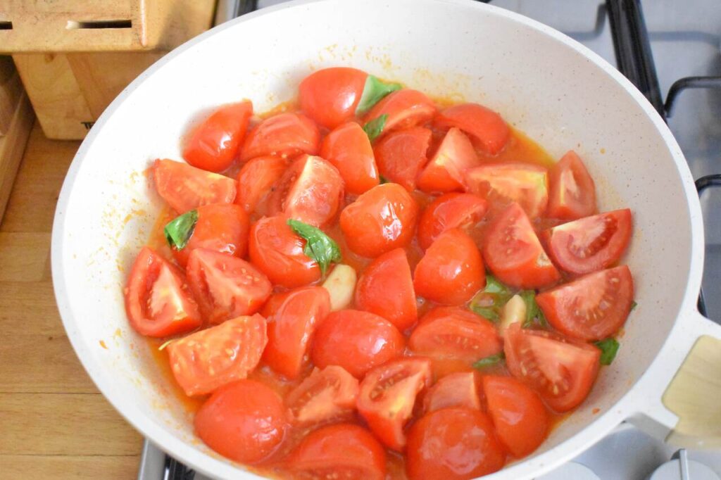 Jak przygotowac sos pomidorowy ze swiezych pomidorow