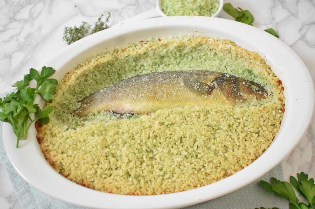 Jak przygotowac pieczona rybe w soli