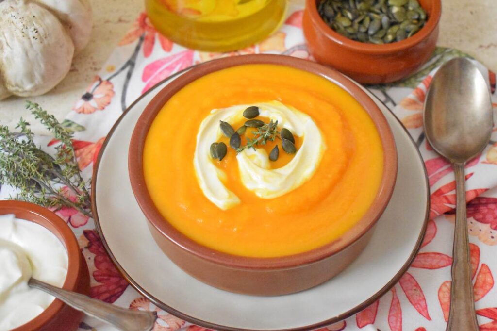 Przepis na zupe dyniowa z marchewka