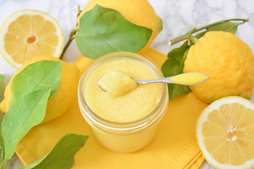 Domowy przepis na cytrynowy lemon curd
