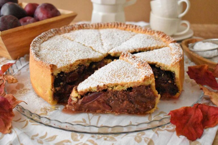 Sliwkowa tarta z amaretti i kakao