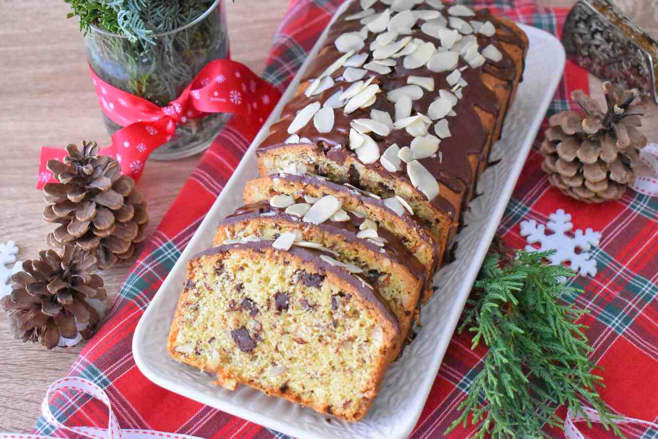 Przepis na ciasto czekoladowo-migdalowe