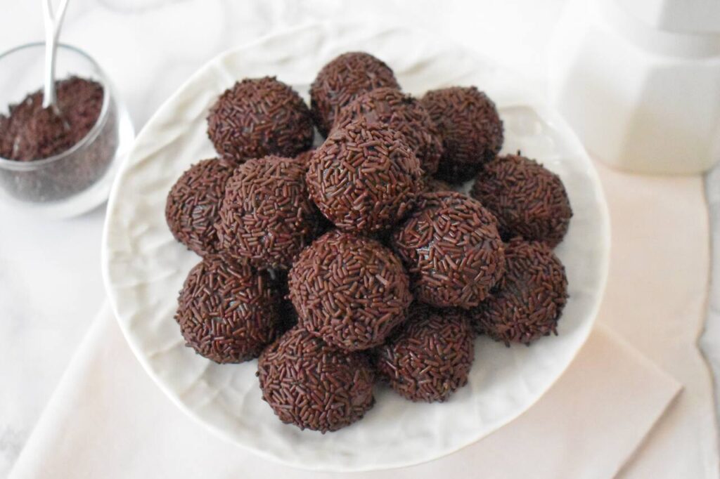 Przepis na czekoladowe brazylijskie brigadeiro