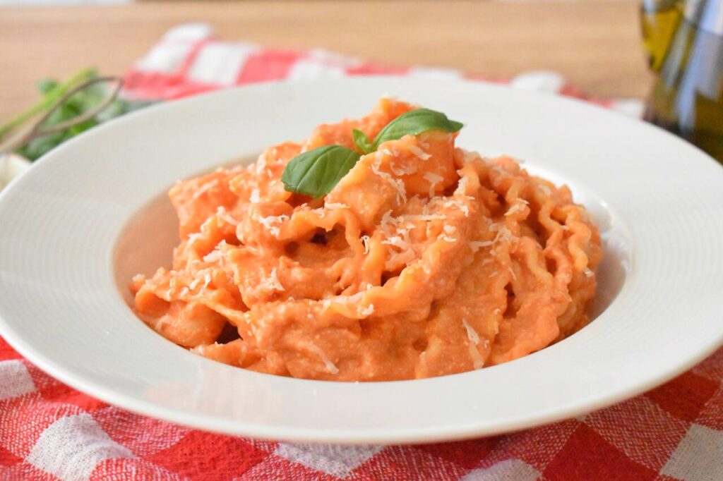 Sos pomidorowy z serem ricotta