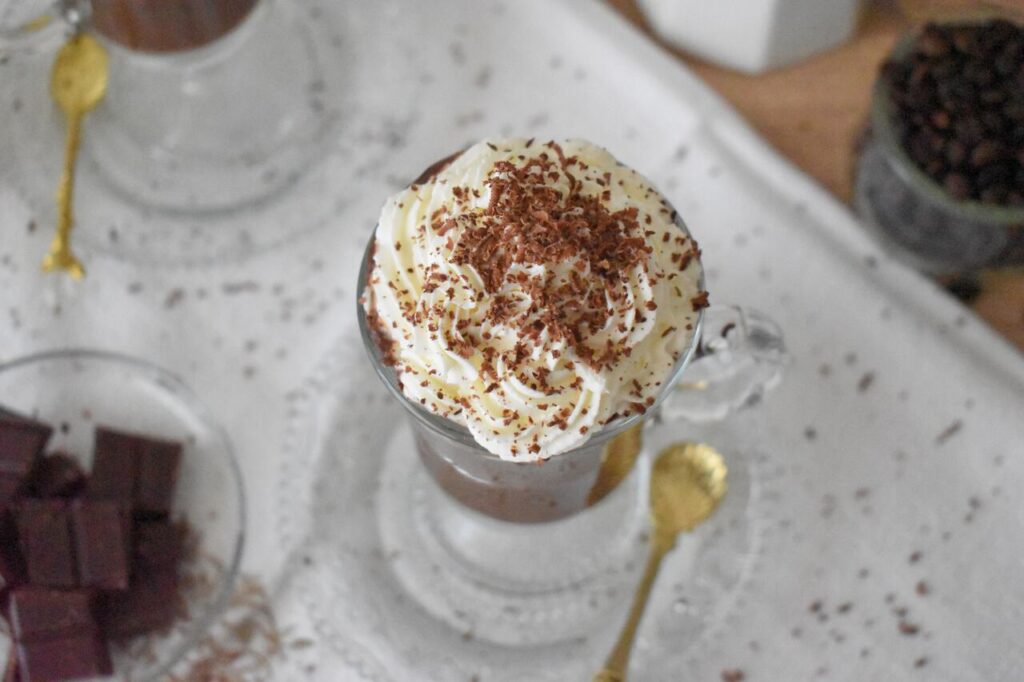 Kawa po wlosku z czekolada z Mediolanu