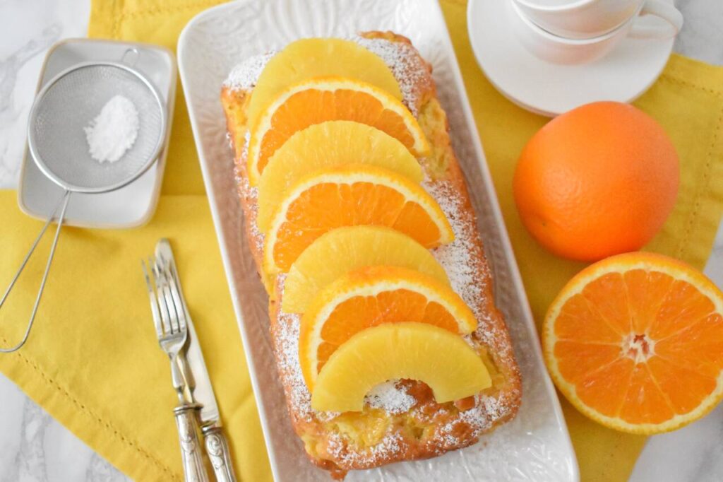 Puszyste wilgotne ciasto owocowe