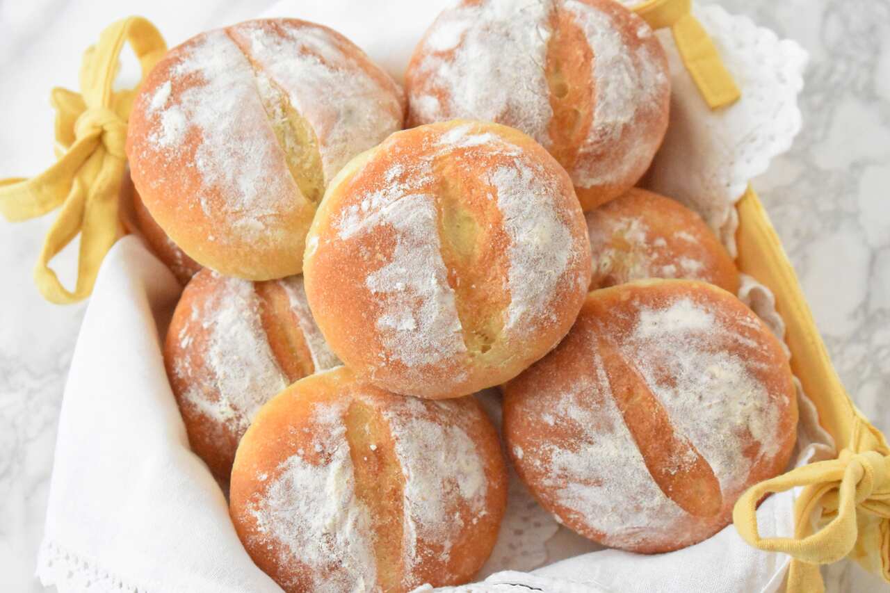 Przepis na puszyste bulki ziemniaczane