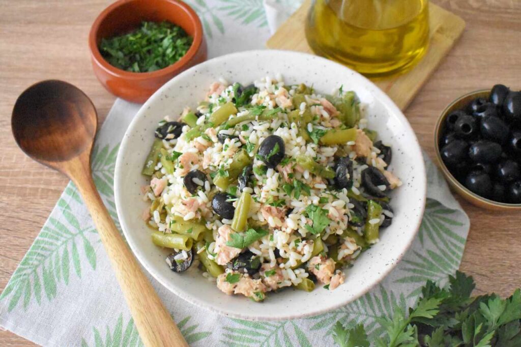 Prosty przepis na salatke ryzowa