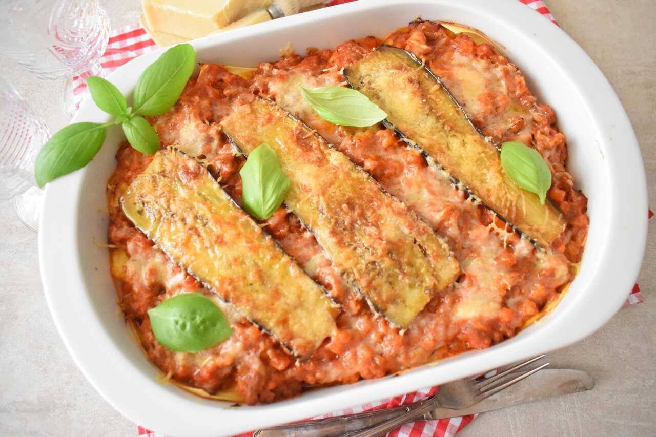 Przepis na lasagne z miesem mielonym i baklazanem