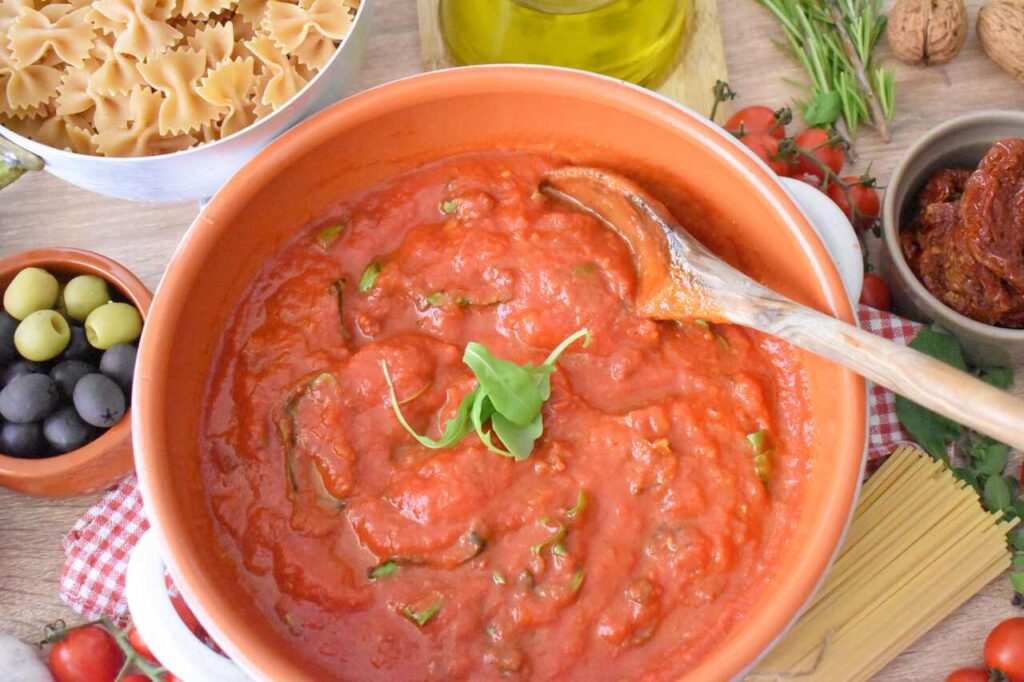 Sos z suszonymi pomidorami i rukola