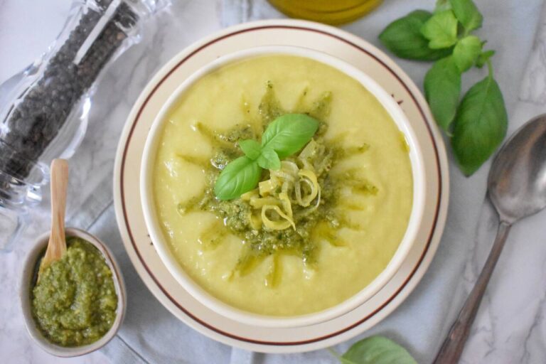 Przepis na zupe krem z pesto