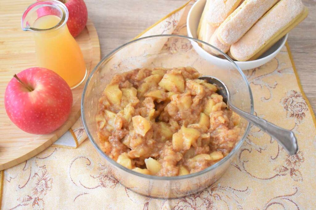 Jak przygotowac jablka do szarlotki