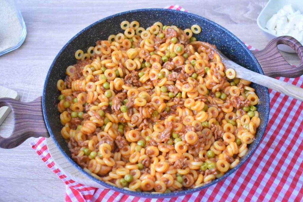 Wloska zapiekanka z makaronem