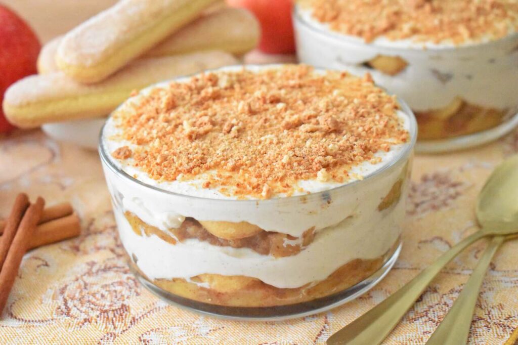 Szarlotka tiramisu bez pieczenia