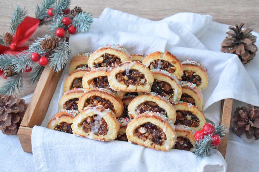 Sycylisjkie kruche ciasteczka z bakaliami