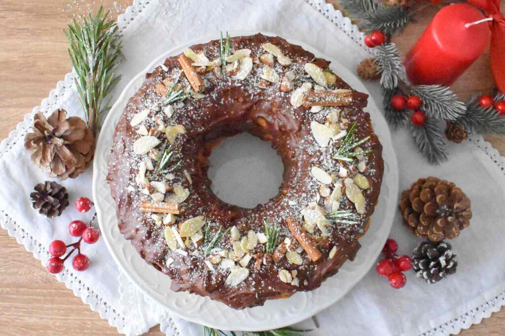 Ciasto miodowe z polewa