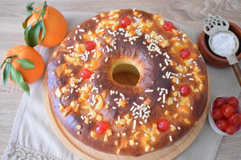 Wloska owocowa babka drozdzowa