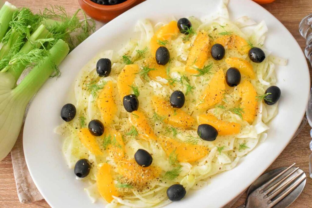 Przepis na salatke z fenkulem po sycylijsku
