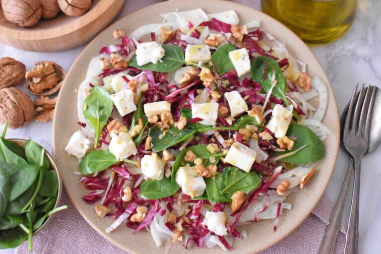 Przepis na salatke z gorgonzola