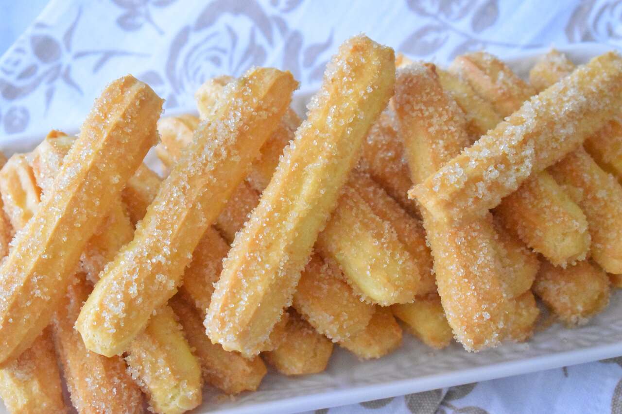 Przepis na hiszpanskie churros pieczone