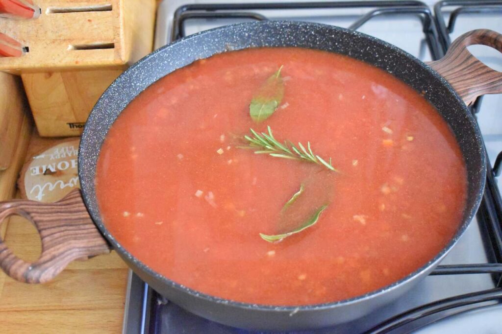 Jak przygotowac sos pomidorowy z soczewica