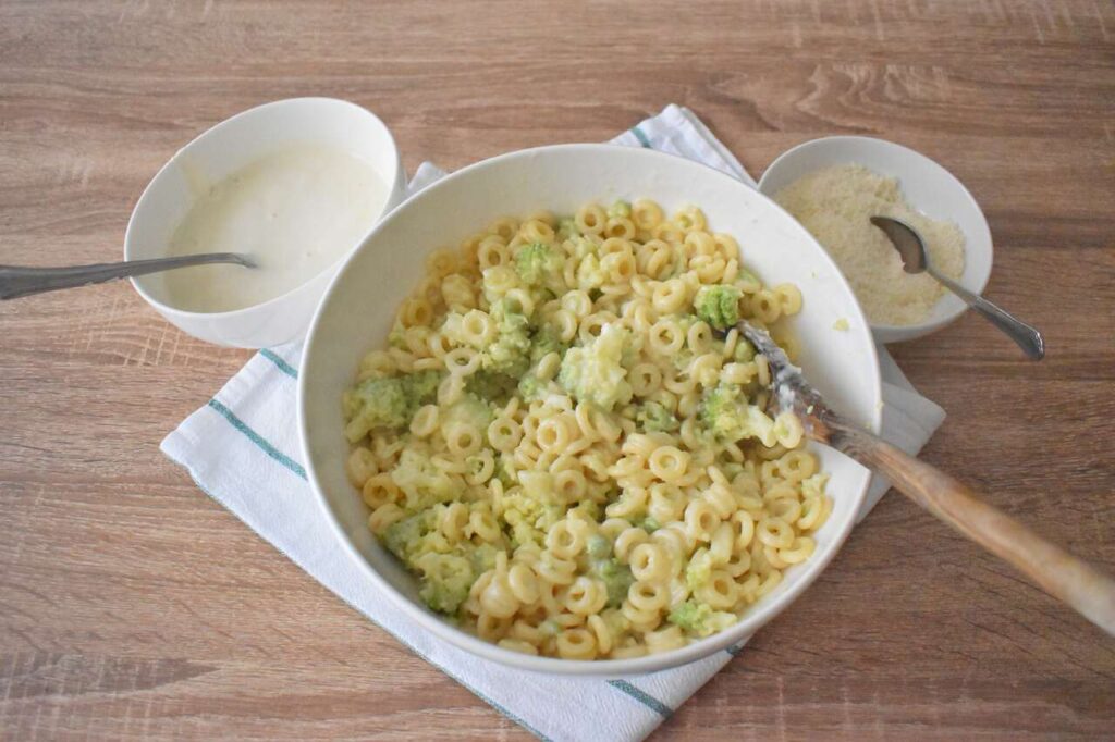 Makaron z sosem serowym z gorgonzola