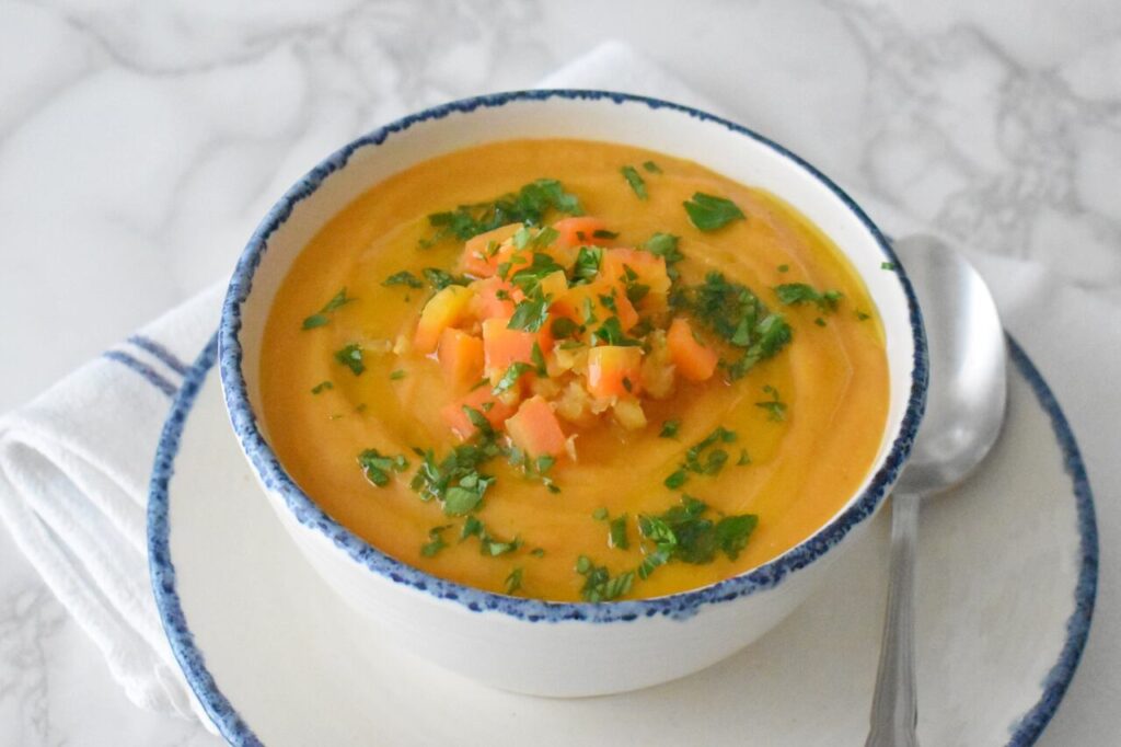 Jak przygotowac zupe krem z marchwi