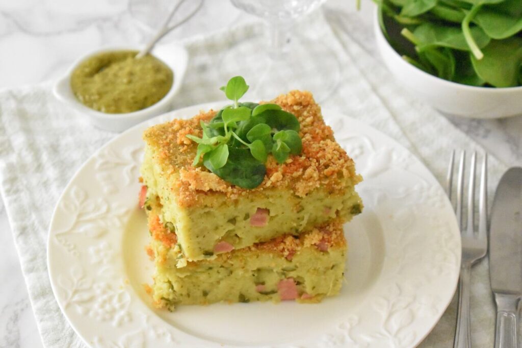 Ziemniaczana babka z pesto szynka i mozzarella