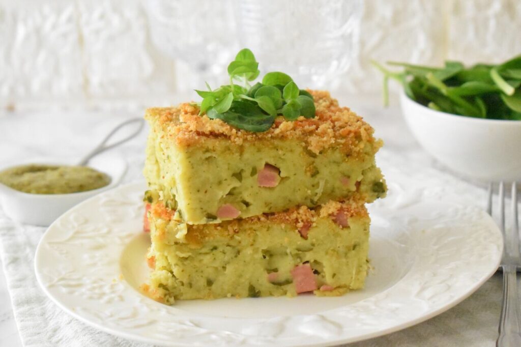 Wielkanocna babka ziemniaczana z pesto