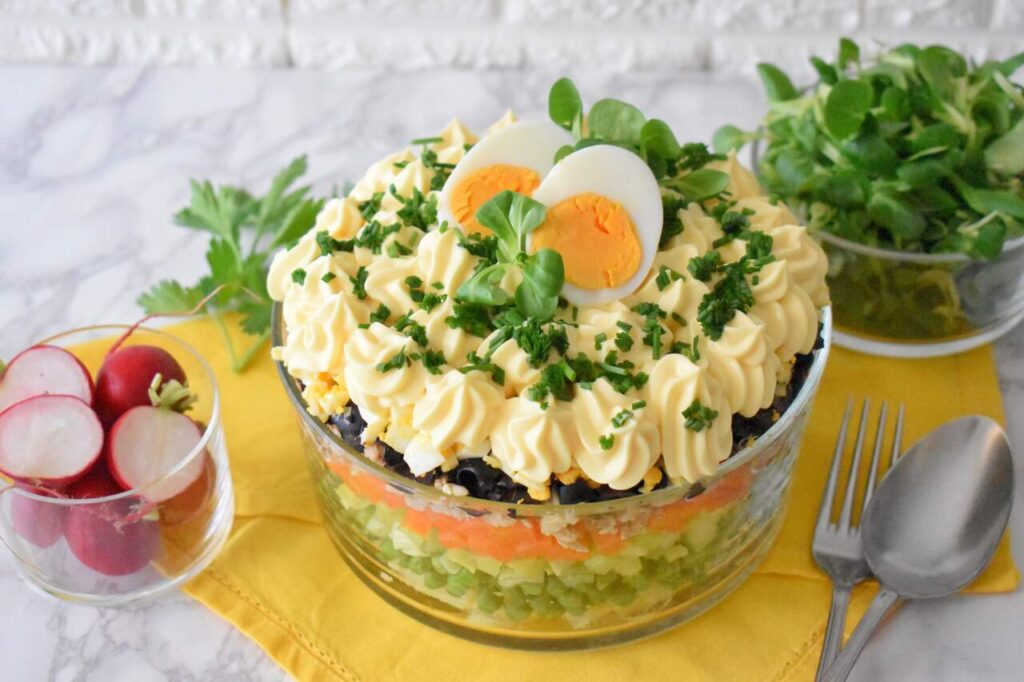 Wielkanocna salatka z warzywami