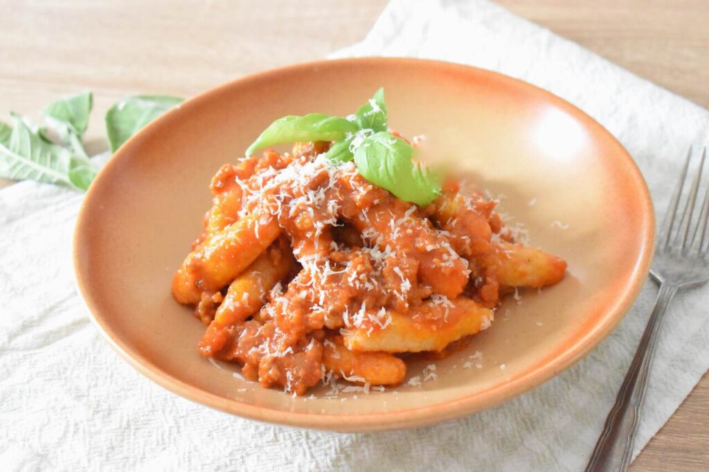 Wloskie gnocchi capunsei z bulki tartej bez maki