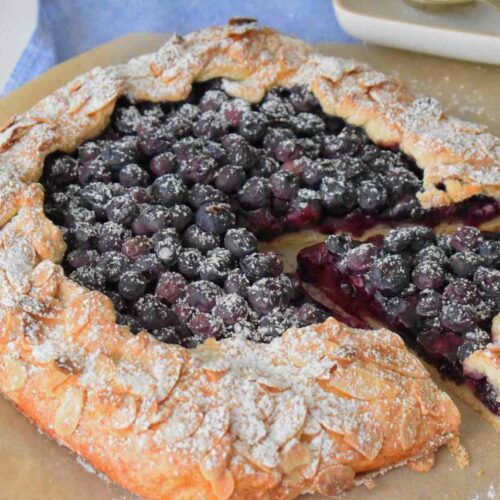 Krucha tarta galette z borowkami