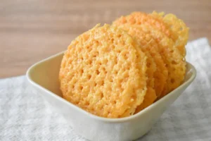 Parmezanowe chipsy